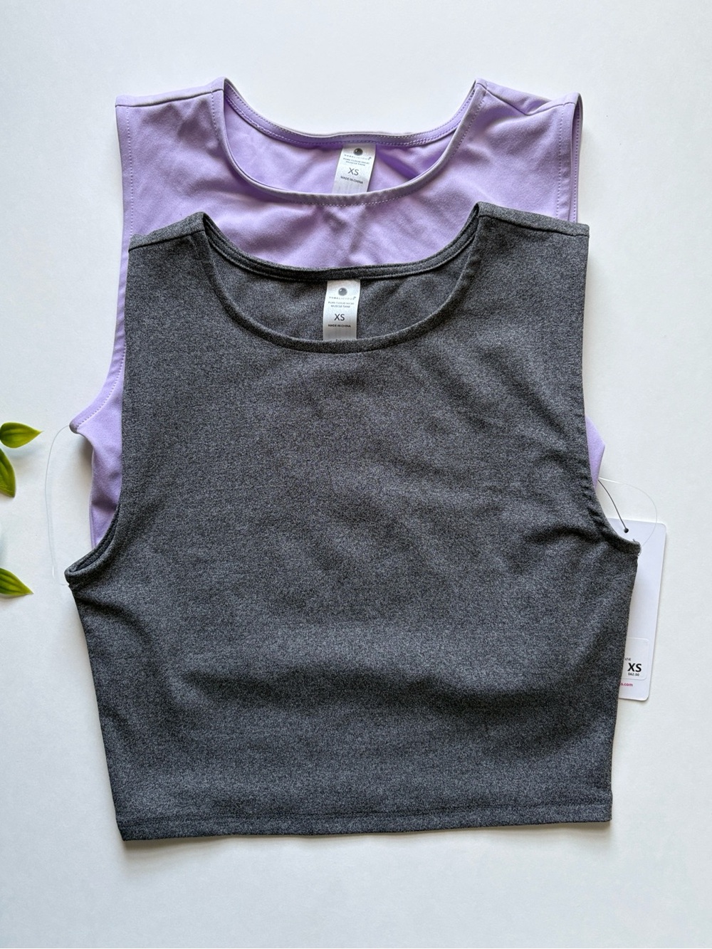 NWT 2 pack yogalicious sleeveless crop tank top